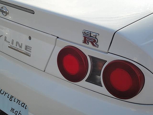 R33型スカイライン4ドアGT-R･オーテックVER＆R33系スカイライン4ドアのCM動画