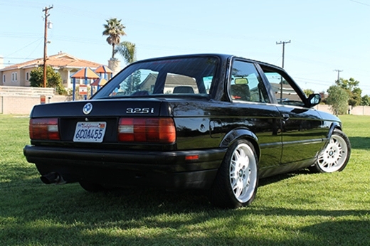 (海外)740i用V12エンジン換装!E30系BMW･325i＆当時1990年BMW850i･750iのCM動画