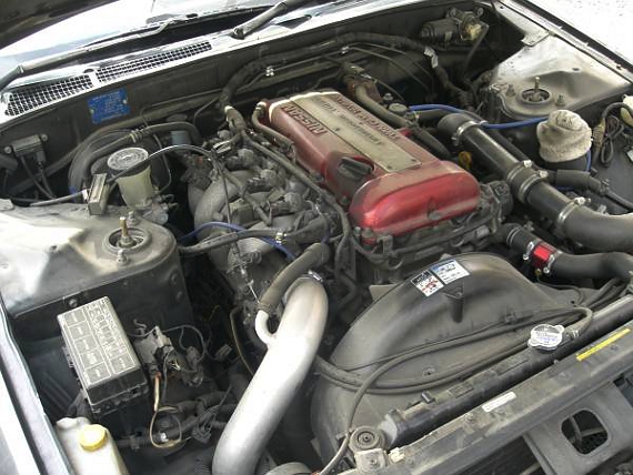 (2011年4月)SR20DETエンジンスワップ!HCR32型スカイライン4ドア＆3UZエンジン換装E30系BMW･3シリーズの動画