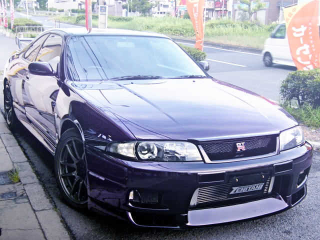 FRONT EXTERIOR R33 GT-R