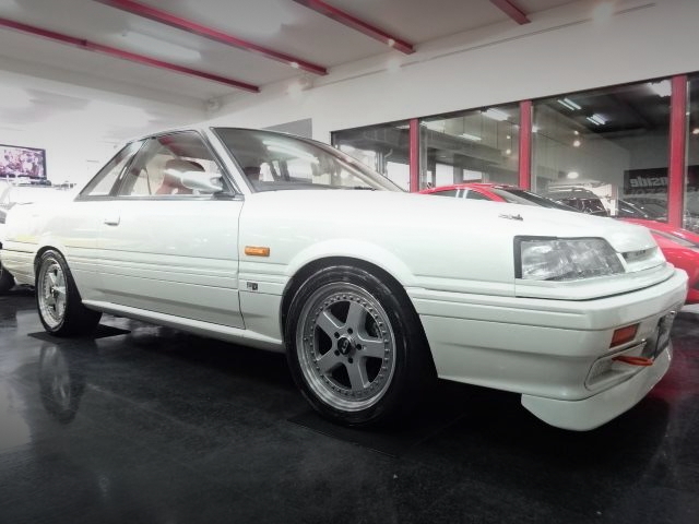 FRONT SIDE EXTERIOR R31 SKYLINE GTS-R