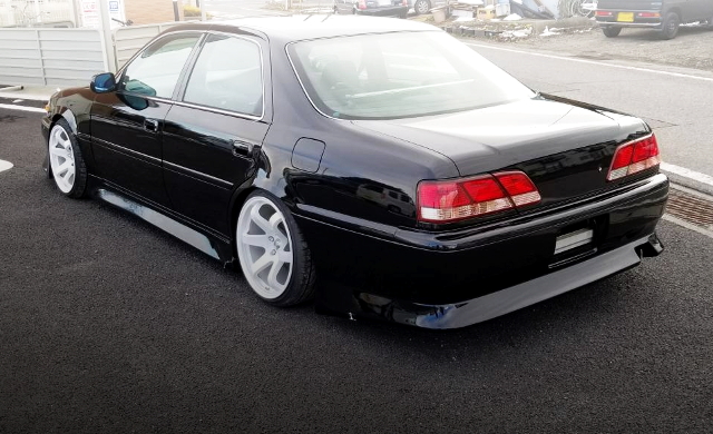 REAR EXTERIOR OF JZX100 CRESTA ROULANT G