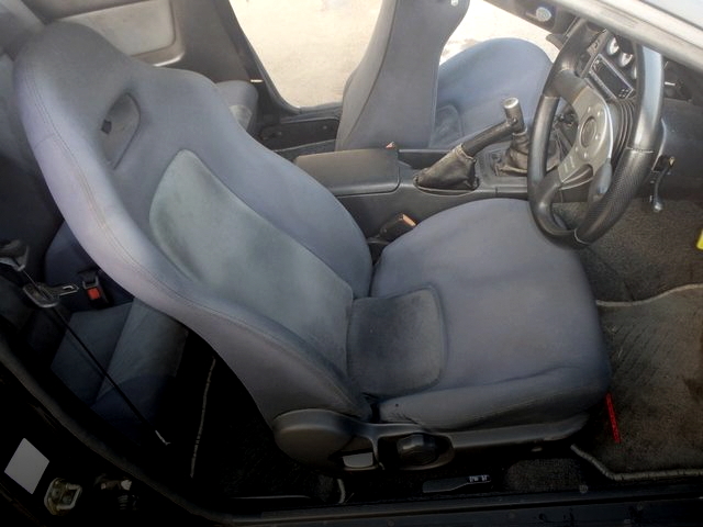 R32 GTR SEAT
