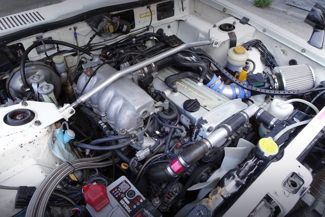 RB25DE 2500cc DOHC ENGINE