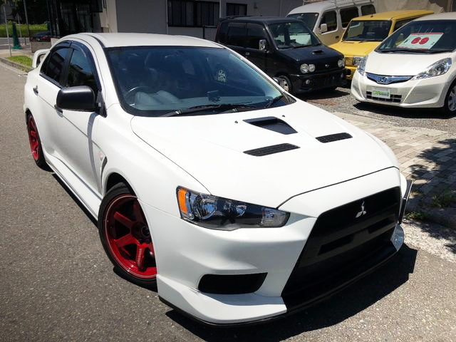 FRONT FACE CZ4A EVO10 RS WHITE