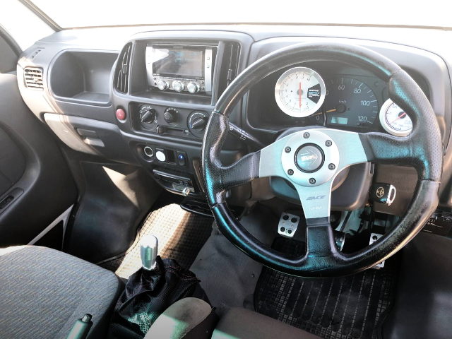 CARRY TRUCK INTERIOR