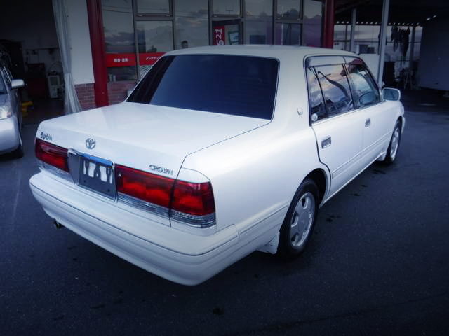 REAR EXTERIOR 6th Gen CROWN SEDAN