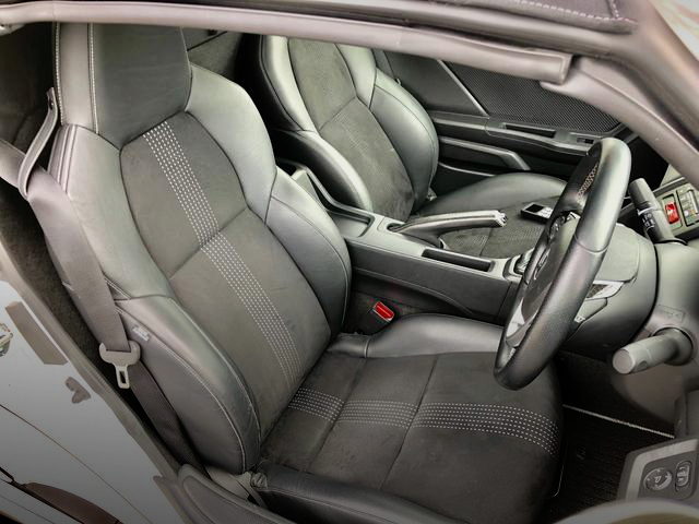 SEATS OF S660