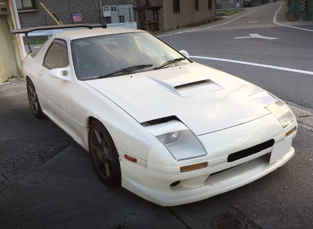 FRONT FACE FC3S RX-7 WHITE