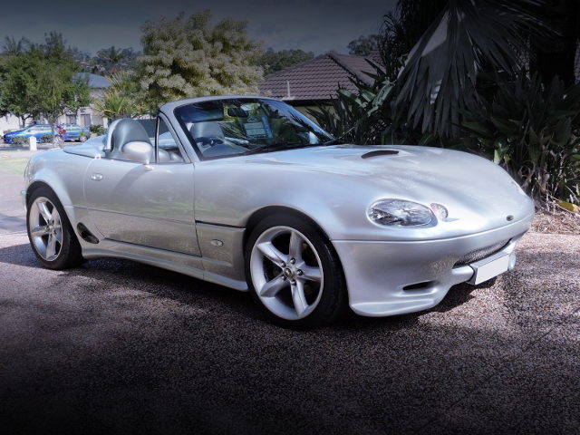 FRONT EXTERIOR 1ST Gen MAZDA ROADSTER 