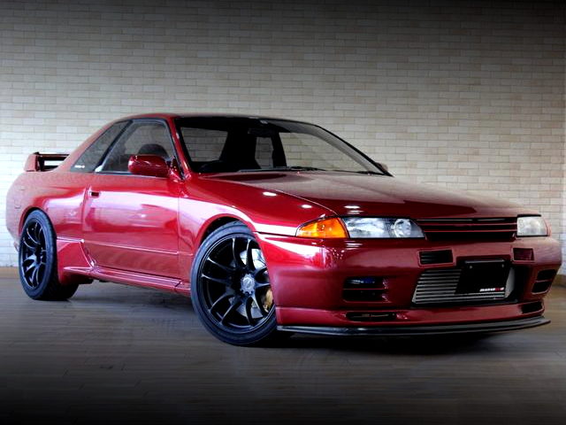 FRONT EXTERIOR R32 GT-R 