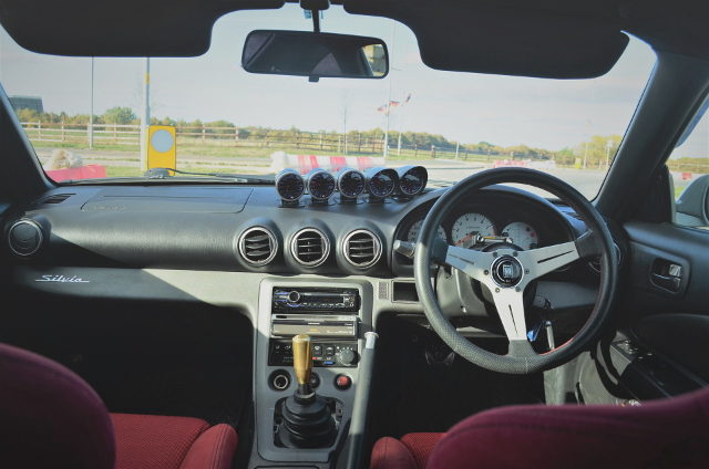 INTERIOR DASHBOARD