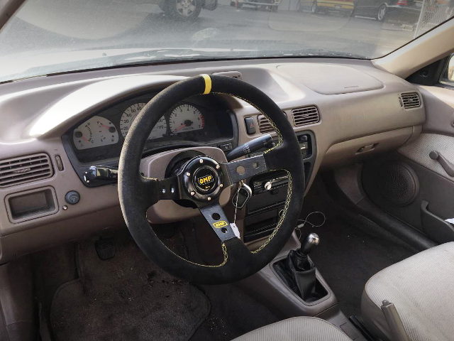INTERIOr STEERING AND DASHBOARD