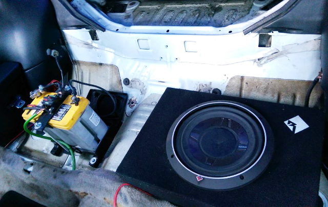 BATTERY AND SUBWOOFER