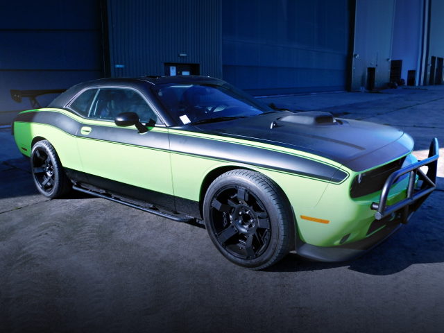 FRONT EXTERIOR 3rd Gen DODGE CHALLENGER SRT