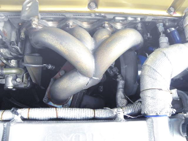 TURBOCHARGER AND EXHAUST MANIFOLD