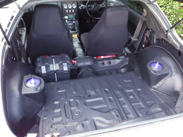INTERIOR TRUNK ROOM FOR FC3S RX-7