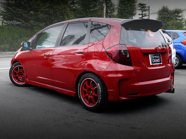 REAR EXTERIOR FIT RS RED COLOR