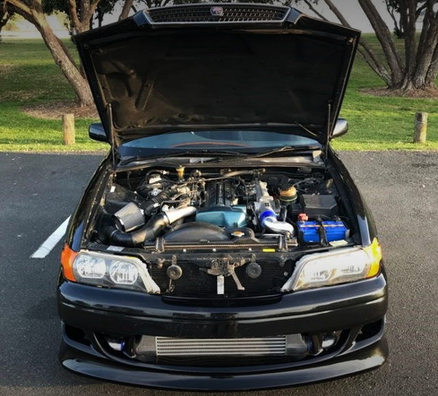 HOOD OPEN FOR JZX100 CHASER