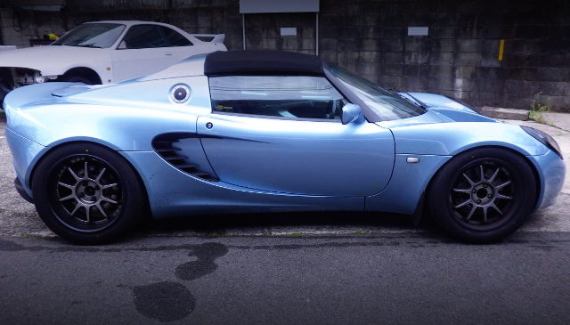 RIGHT SIDE EXTERIOR LOTUS ELISE S2