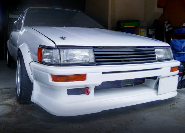FRONT EXTERIOR AE86 COROLLA LEVIN WHITE