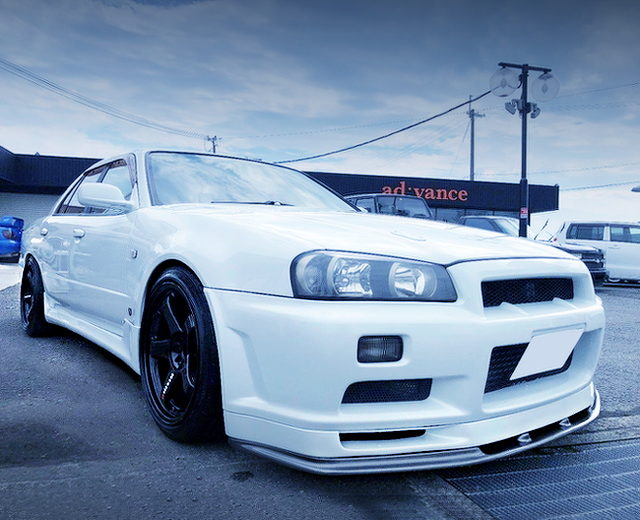 FRONT EXTERIOR OF ER34 SKYLINE WITH R34 GTR FRONT END