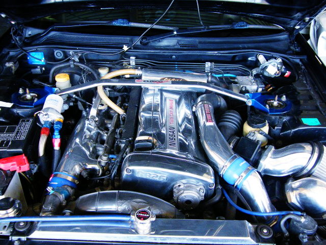 RB26 TWINTURBO ENGINE OF CHROME COVER