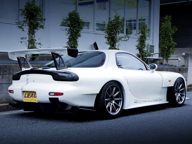 REAR EXTERIOR OF FD3S RX-7 TYPE-RS