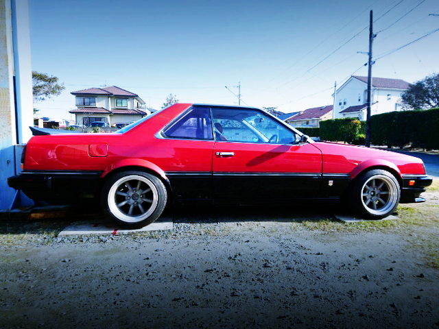 RIGHT SIDE EXTERIOR OF DR30 SKYLINE 2000RS