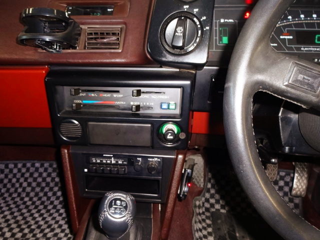 AE86 TRUENO AIRCON WITH CUP HOLDER 