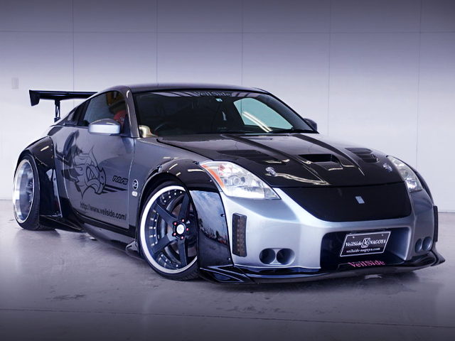 FRONT EXTERIOR OF Z33 FAIRLADY Z With VEILSIDE WIDEBODY