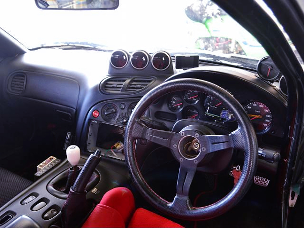 DRIVER OF DASHBOARD AND GAUGES