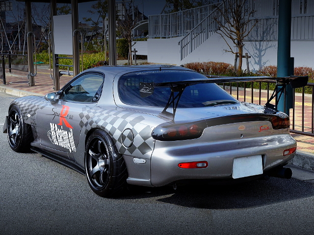 REAR EXTERIOR OF FEED DEMO CAR FD3S RX-7