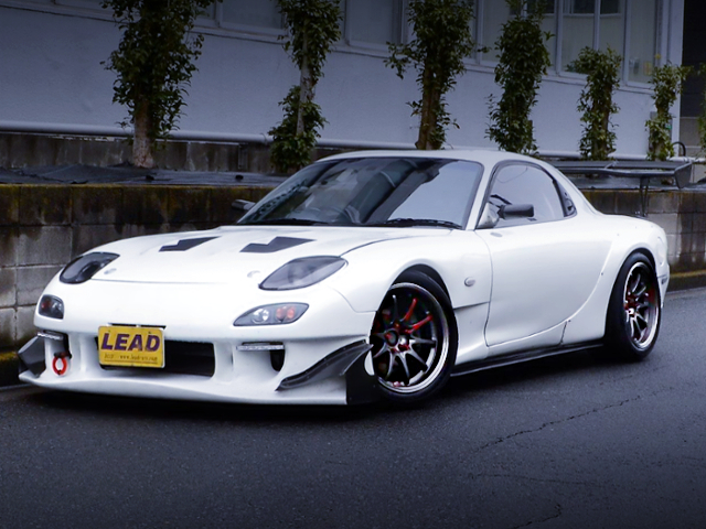 FRONT EXTERIOR OF FD3S RX-7 WIDEODY
