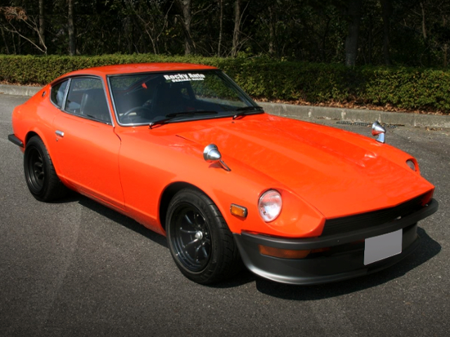 FRONT EXTERIOR OF S30 FAIRLADY Z.