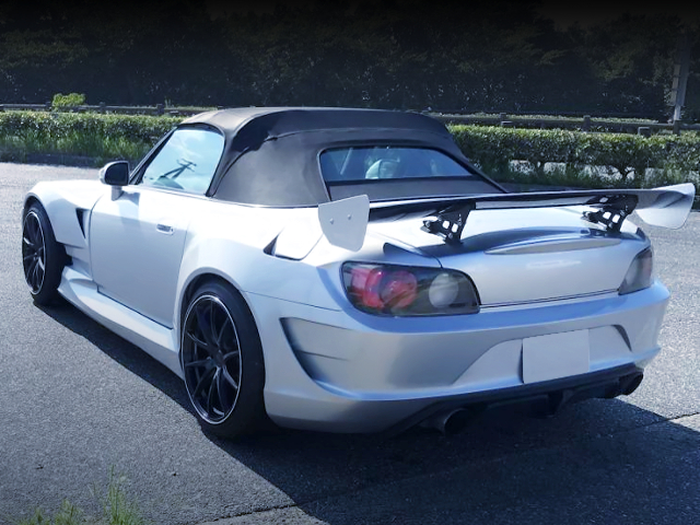 REAR EXTERIOR OF AP1 S2000 WIDEBODY AND GT-WING.