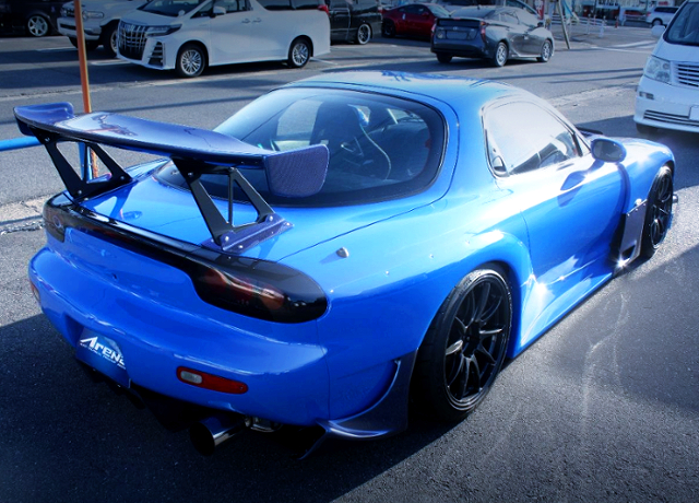 REAR EXTERIOR OF ARENA DEMOCAR FD3S RX7 TYPE-R TO ARENA BLUE PAINT.