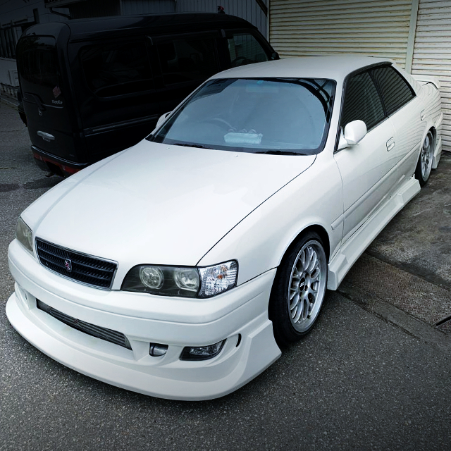 FRONT EXTERIOR OF JZX100 CHASER. 