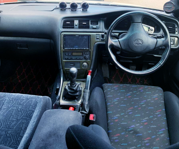 INTERIOR OF JZX100 CHASER. 