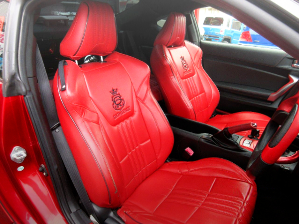 LEATHER SEAT COVERS INSTALLED TOYOTA 86 GT INTERIOR.