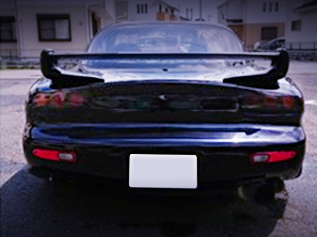 REAR TAILLIGHT EXTERIOR OF FD3S Efini RX7 TYPE-R.