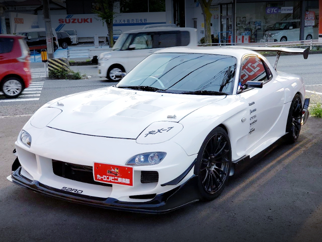 FRONT EXTERIOR OF FD3S RX-7 With R-MAGIC WIDEBODY.