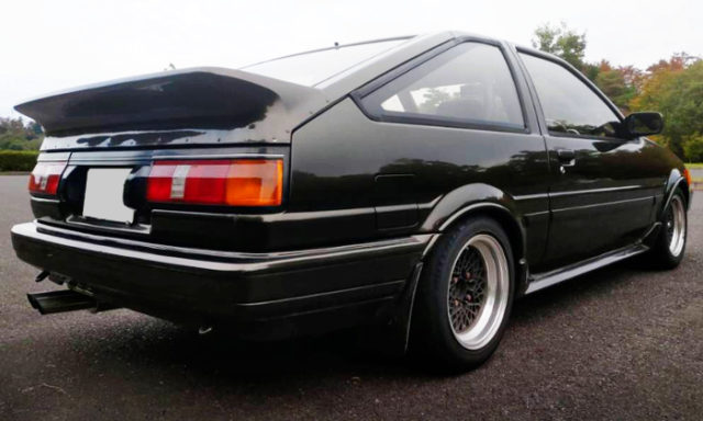 REAR EXTERIOR OF AE86 LEVIN GT-APEX.
