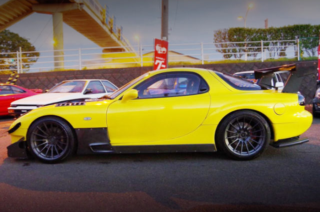 LEFT-SIDE EXTERIOR OF FD3S RX-7 WIDEBODY.