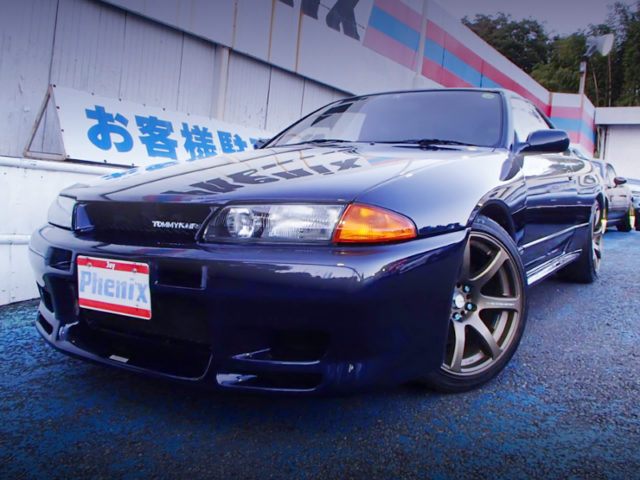 FRONT EXTERIOR OF R32 TOMMYKAIRA-R.