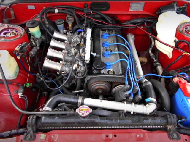 20-VALVE 4A-GE 1600cc ENGINE With FUNNELS.