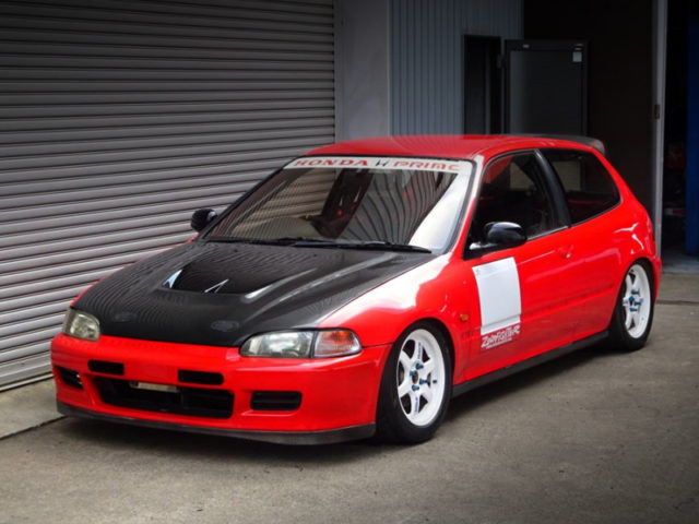 FRONT EXTERIOR OF EG6 CICIC HATCH SiR2 TO RED COLOR.