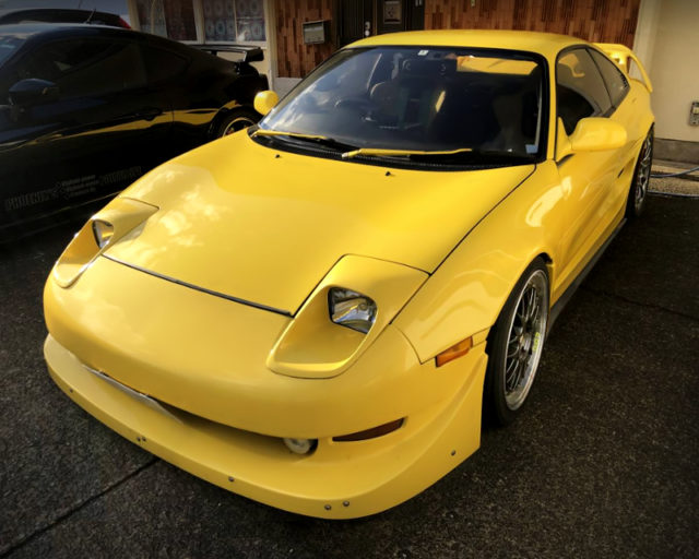 FRONT EXTERIOR OF SW20 MR2 YELLOW.