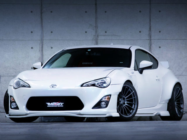 FRONT EXTERIOR OF TOYOTA 86GT LIMITED TO WHITE.