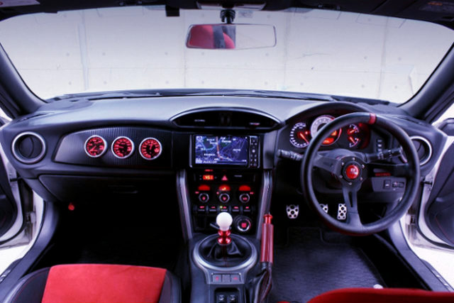 DASHBOARD OF TOYOTA 86 GT LIMITED.